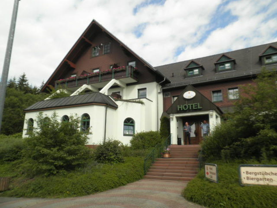 Eingang Des Hotels Berghotel Eisenacher Haus Erbenhausen