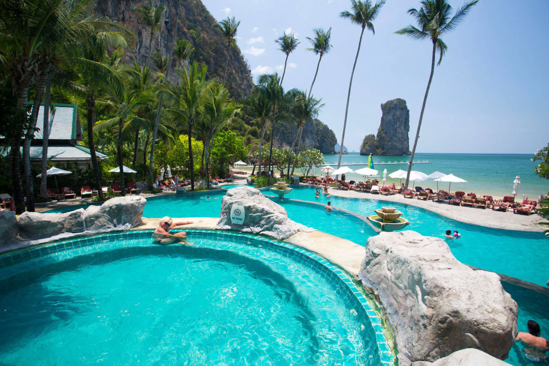 hotel-centara-grand-beach-resort-villas-krabi-railey-beach