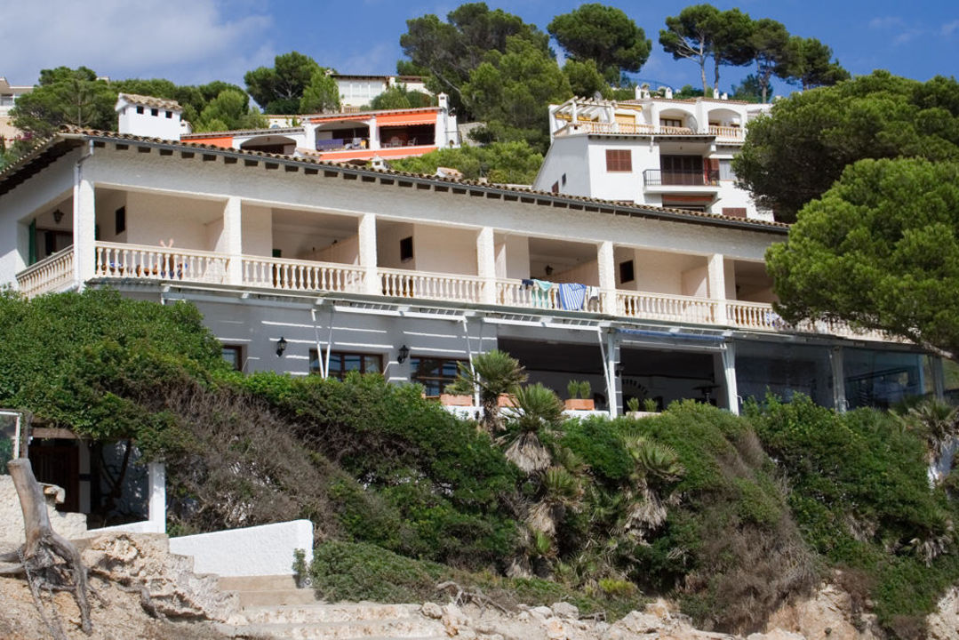 cap vermell beach hotel canyamel majorca
