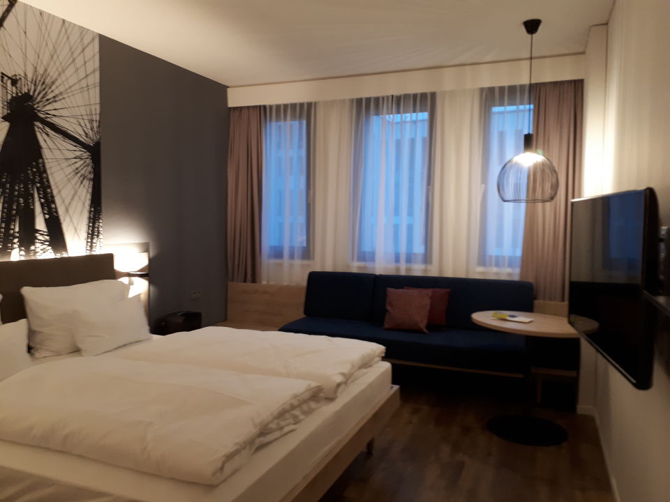 "Zimmer" Hotel roomz Vienna Prater (Wien) • HolidayCheck (Wien