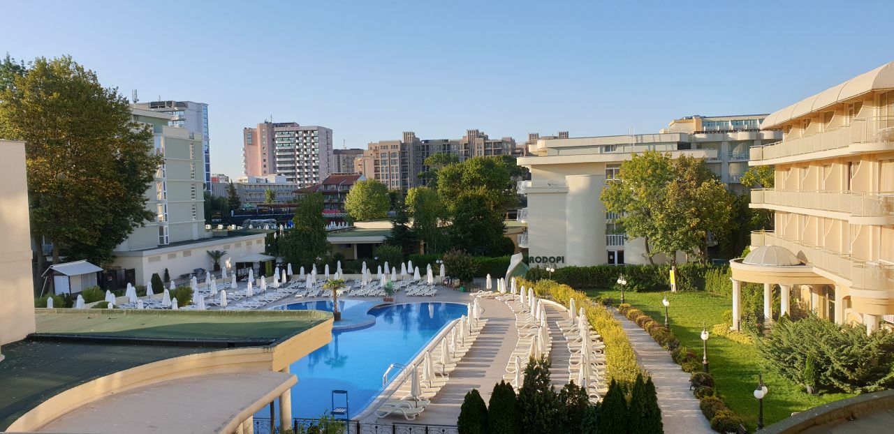 Außenansicht DAS Club Hotel Sunny Beach Sonnenstrand HolidayCheck Bulgarien Süden