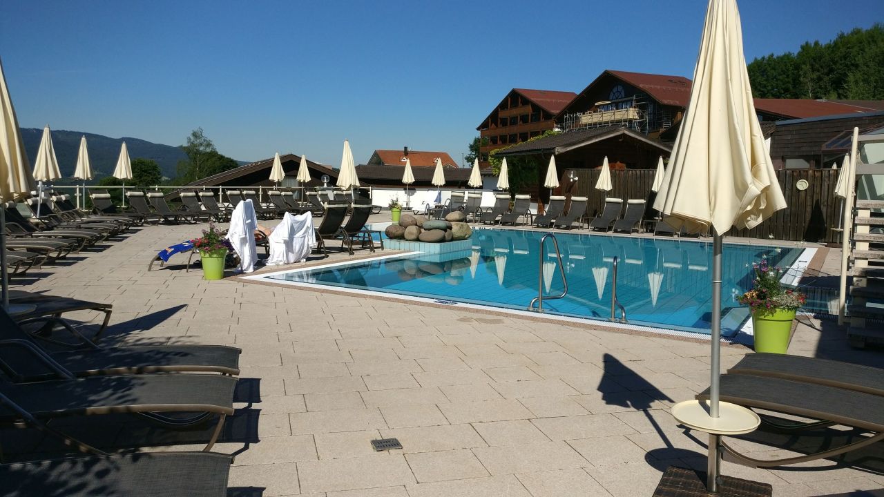 "Pool" Hotel Sonnenhof (Lam) • HolidayCheck (Bayern | Deutschland)