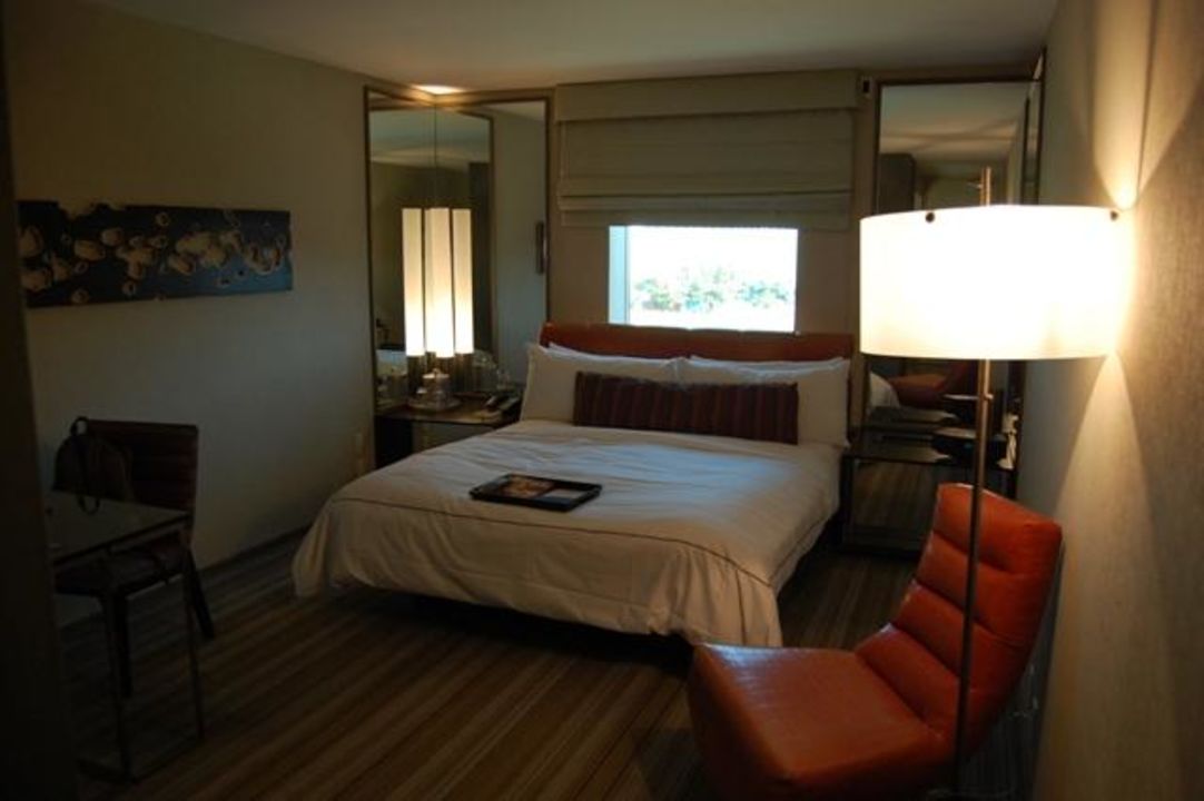 West Wing Zimmer King Size Bed Mgm Grand Hotel Casino