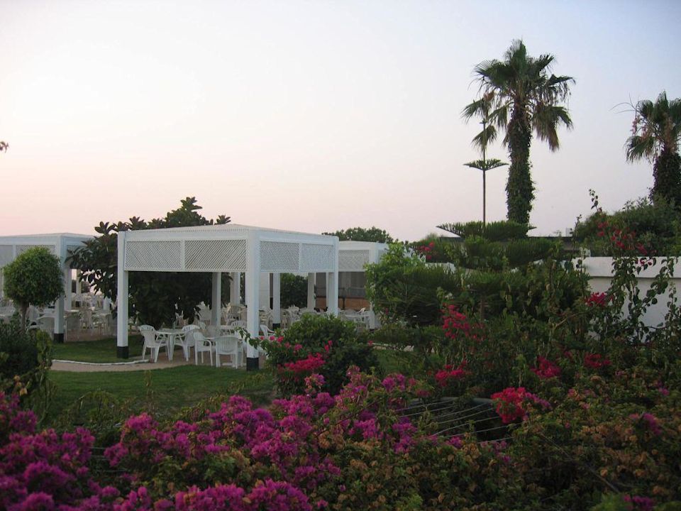 "Die traumhafte Gartenanlage" Hotel Green Park (Vorgänger-Hotel