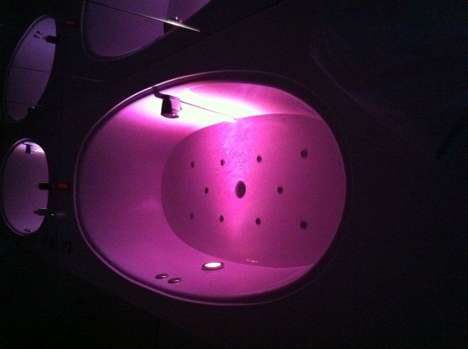 "Whirlpool im Zimmer mit LED" Adam & Eve Adults only (Belek