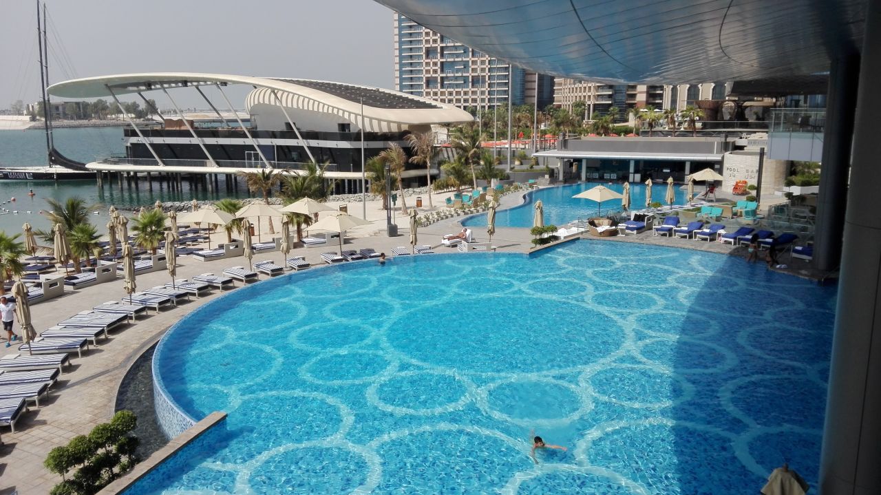 "Pool" Jumeirah at Etihad Towers Hotel (Abu Dhabi) • HolidayCheck (Abu