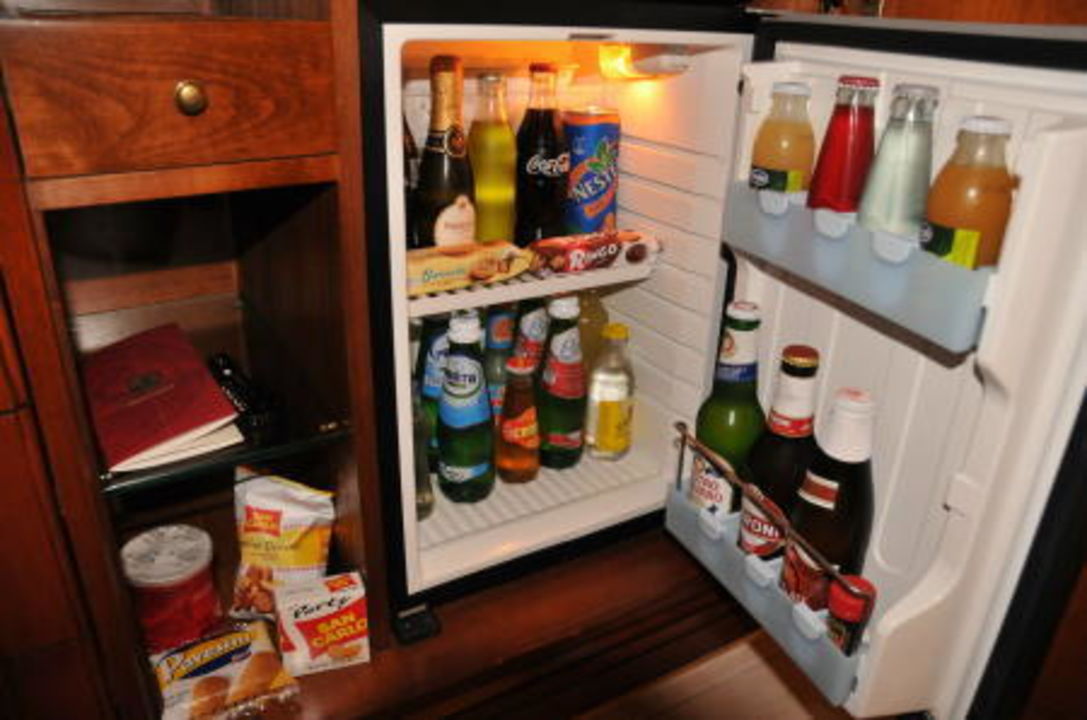 Мини бар в гостинице