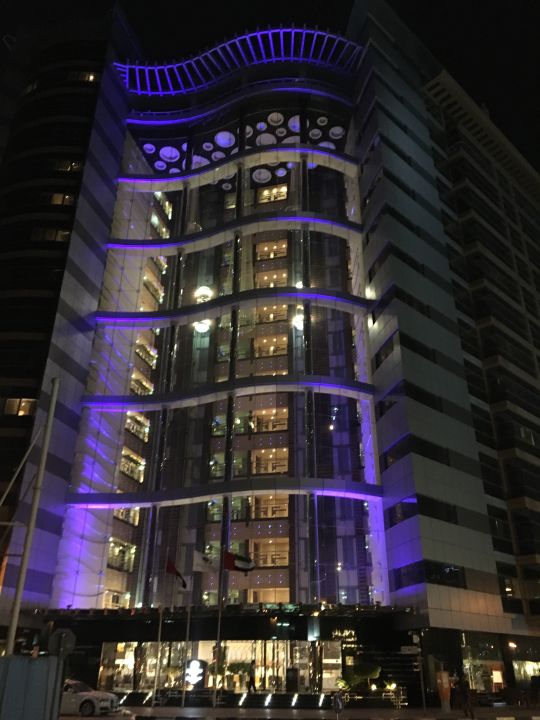 "Außenansicht" DoubleTree by Hilton Hotel and Residences Al Barsha