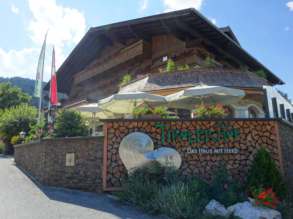 "Das Haus mit Herz" Hotel Tirolerhof (Flachau