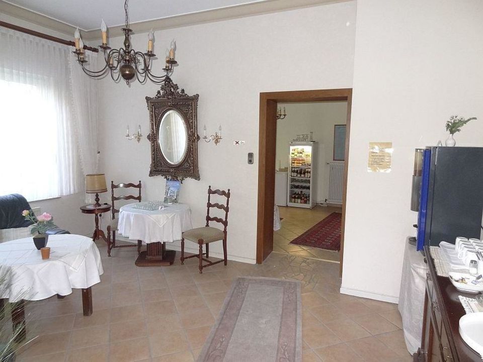 Gemeinschaftsraum Mit Kaffeeautomat Haus Germania Bad Salzuflen