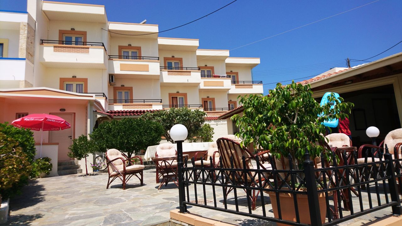 "Außenansicht" Electra Apartments (Stalis) • HolidayCheck (Kreta