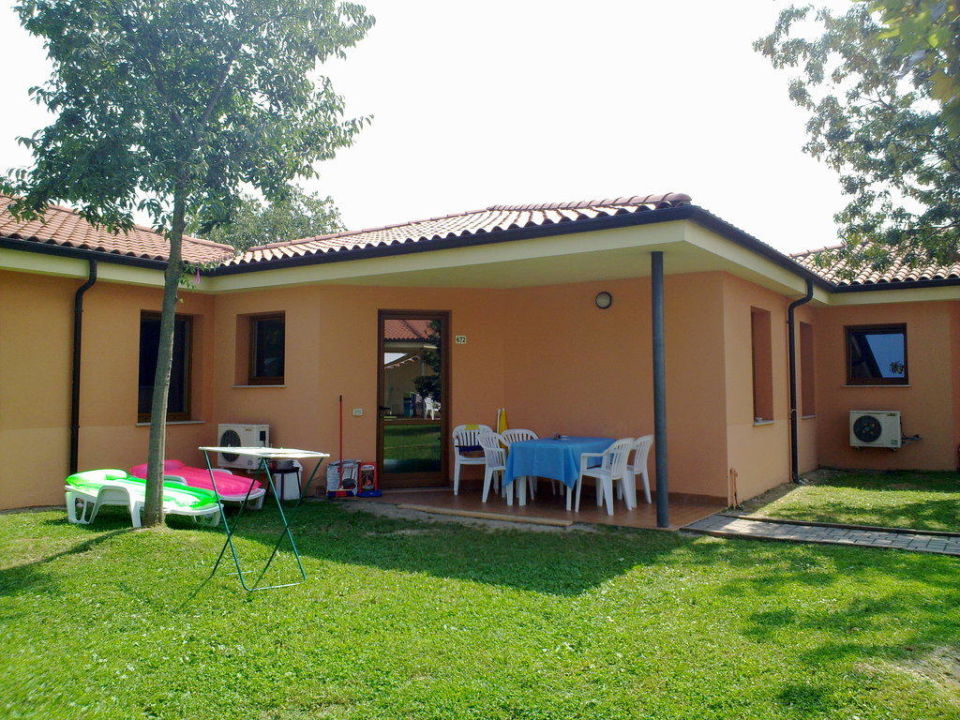 &amp;quot;Bungalow Oleandro&amp;quot; Hotel Bella Italia (Peschiera del Garda ...