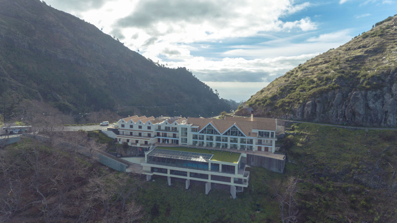 au-enansicht-eira-do-serrado-hotel-spa-curral-das-freiras