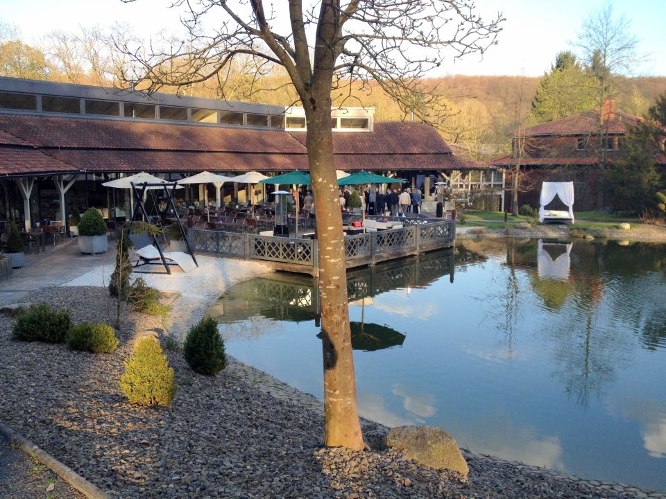 "Terrasse und Teich" FREIgeist Northeim (Northeim) • HolidayCheck