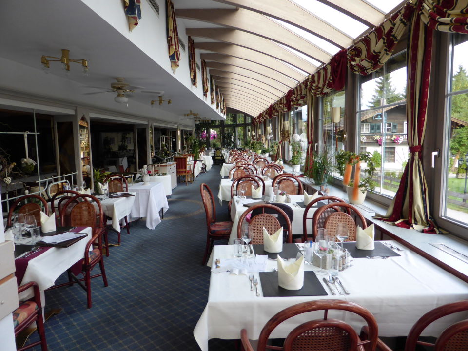 "Speisesaal im Wintergarten" Seehotel Brunner (Walchsee) • HolidayCheck