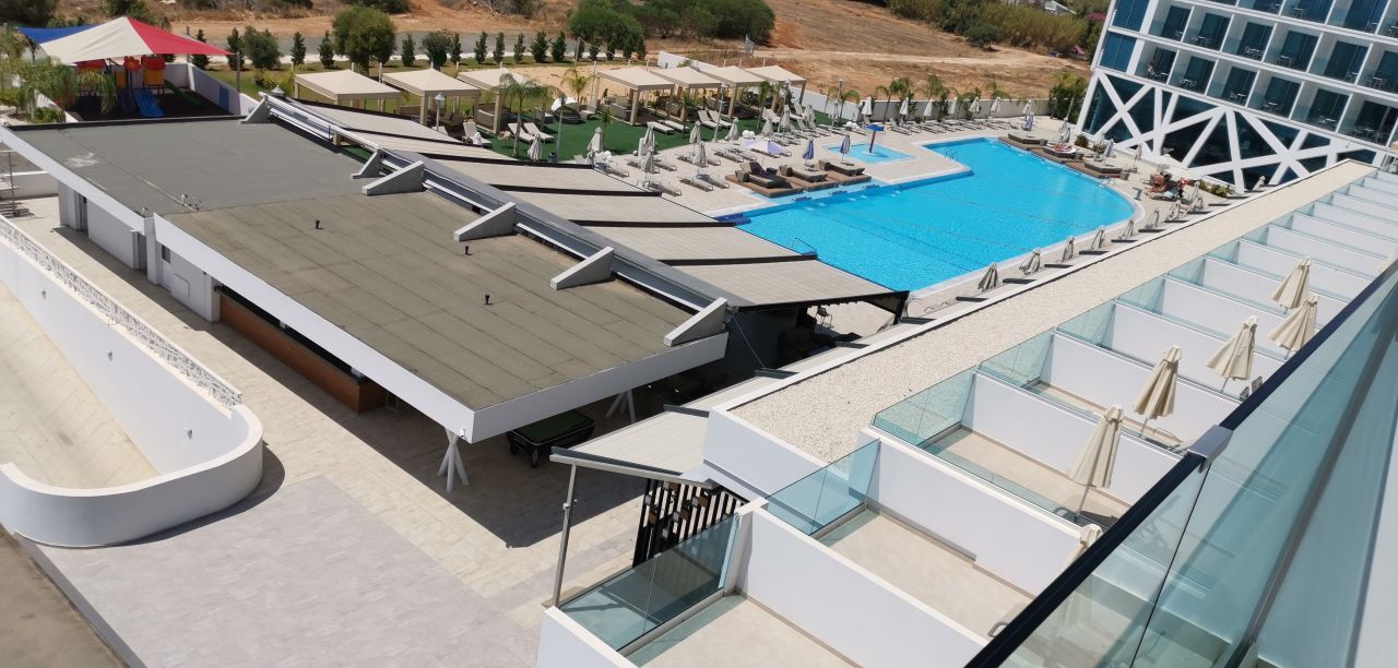 "Pool" Amethyst Napa Hotel & Spa (Agia Napa / Ayia Napa) • HolidayCheck