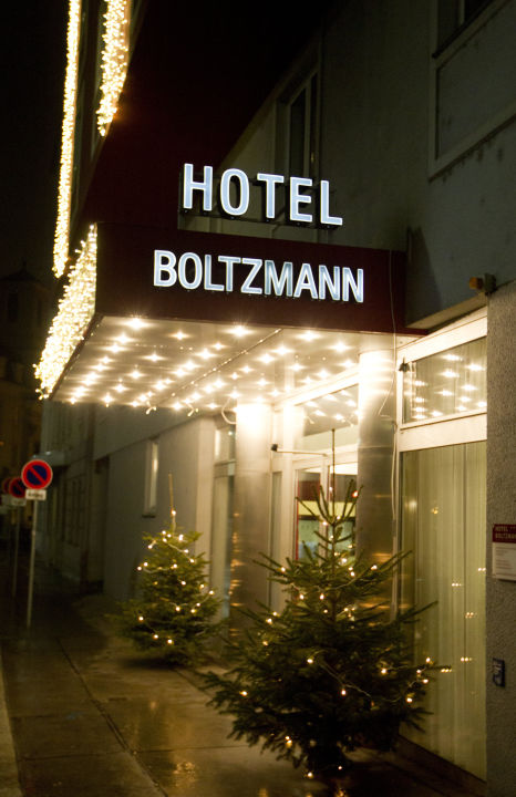 Weihnachtsdekoration Hotel Boltzmann Wien Holidaycheck