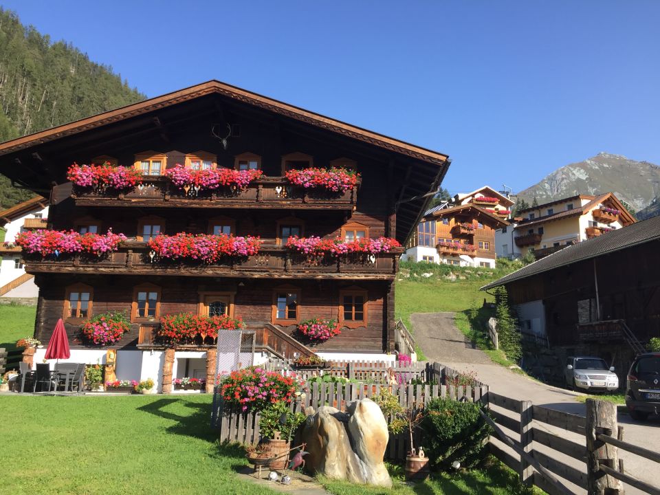 "Ausblick" Scol Sporthotel Großglockner Haus Figol (Kals