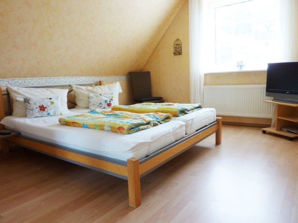 Eines Der 3 Schlafzimmer Im Haus Nr 7 Lemke Ferienhauser Ferienhaus 7 Gromitz Holidaycheck Schleswig Holstein Deutschland