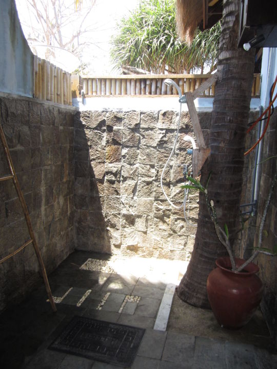 Dusche Draussen Guesthouse Puri Hondje Gili Trawangan Holidaycheck Lombok Indonesien