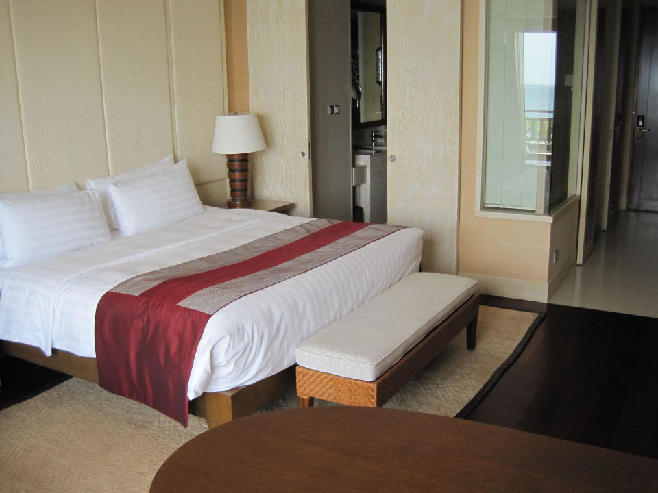 "Deluxe Seaview Room" Hotel ShangriLa's Boracay Resort & Spa (Yapak) • HolidayCheck (Boracay
