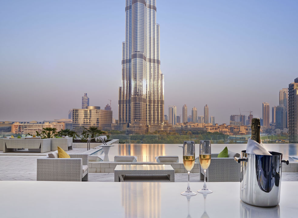 "Mosaic Pool Lounge" Sofitel Hotel Dubai Downtown (Dubai