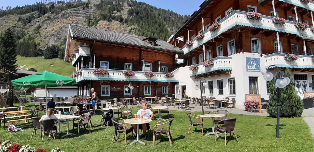 "Außenansicht" Scol Sporthotel Großglockner Haus Figol