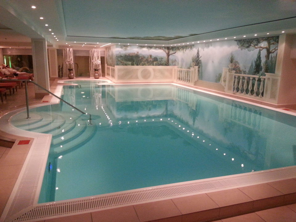 pool-hotel-palace-berlin-berlin-charlottenburg-wilmersdorf