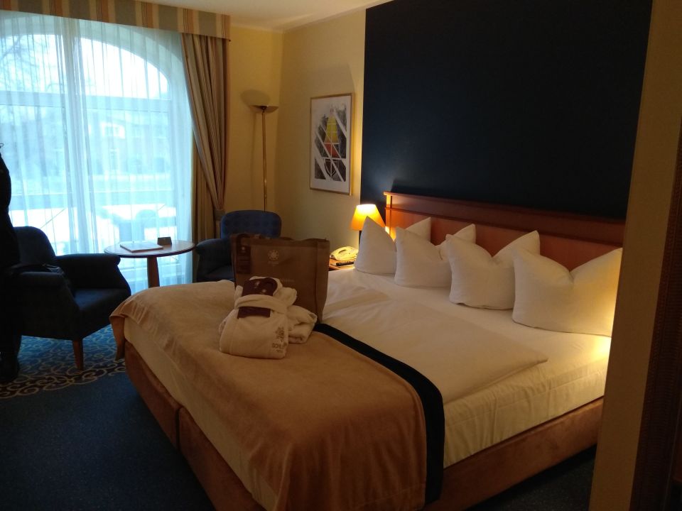 &quot;Zimmer&quot; SCHLOSS Fleesensee (GöhrenLebbin) • HolidayCheck (Mecklenburg