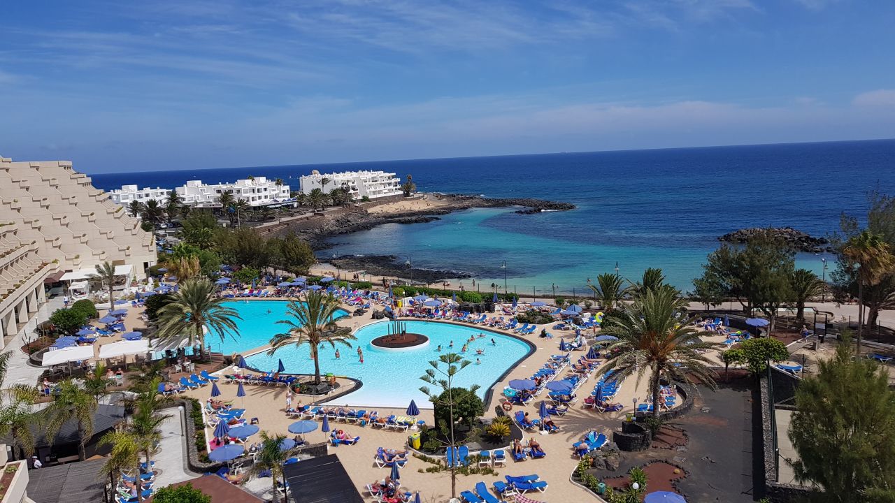 strand-hotel-grand-teguise-playa-costa-teguise-holidaycheck