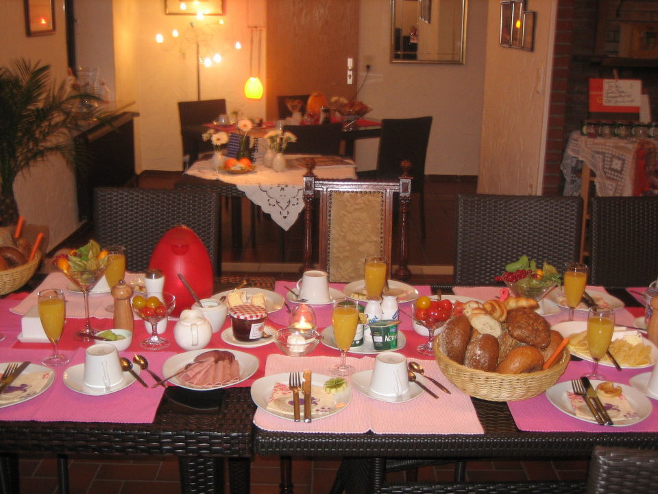 ea28364b-ceaa-33af-97d8-8f1ea2acfba1