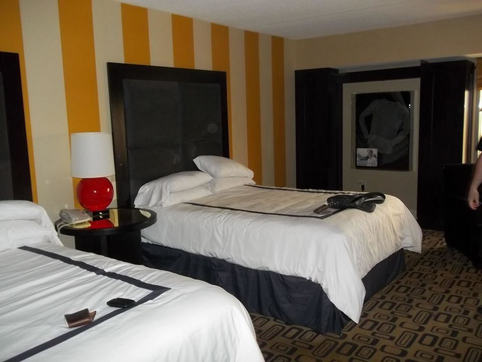 Doppelzimmer Mit 2 Queensize Betten Hotel Planet Hollywood Resort