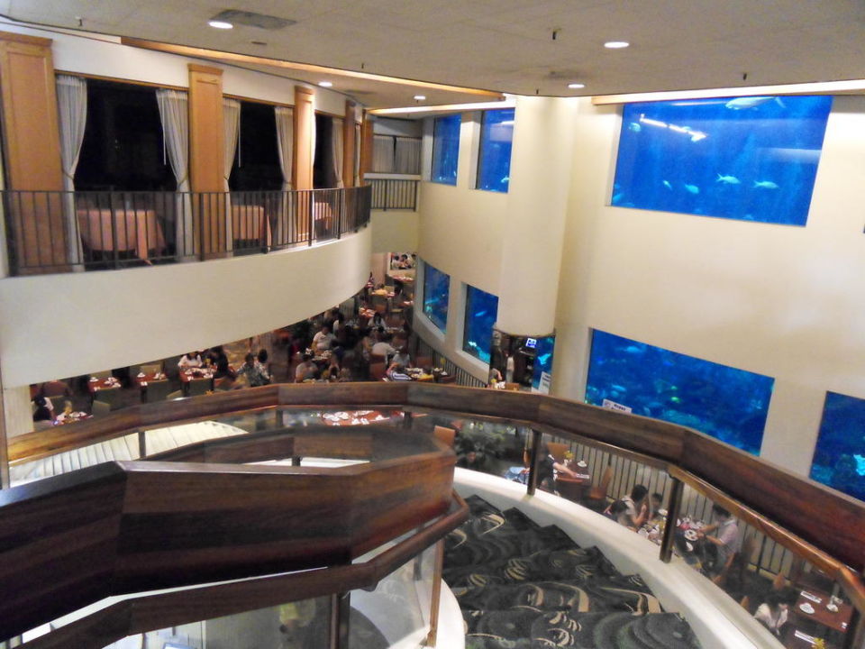 "Oceanarium Restaurant" Alohilani Resort Waikiki Beach (Waikiki Beach