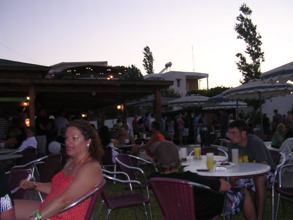 Schlange Am Grill Beim Grischichen Abend Hotel Lymberia Faliraki Holidaycheck Rhodos Griechenland