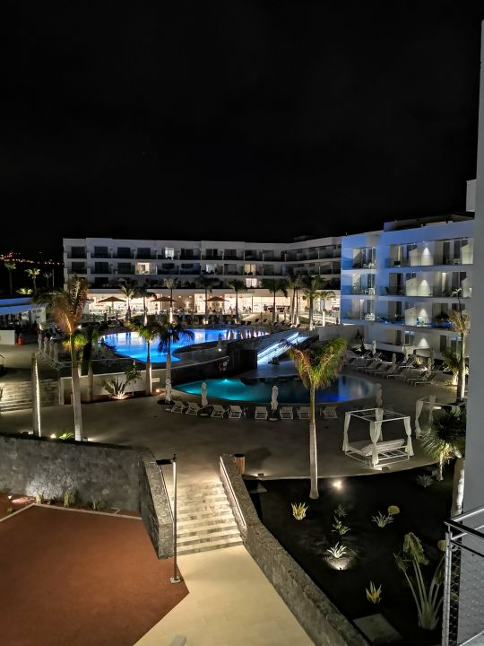 au-enansicht-hotel-lava-beach-puerto-del-carmen-holidaycheck