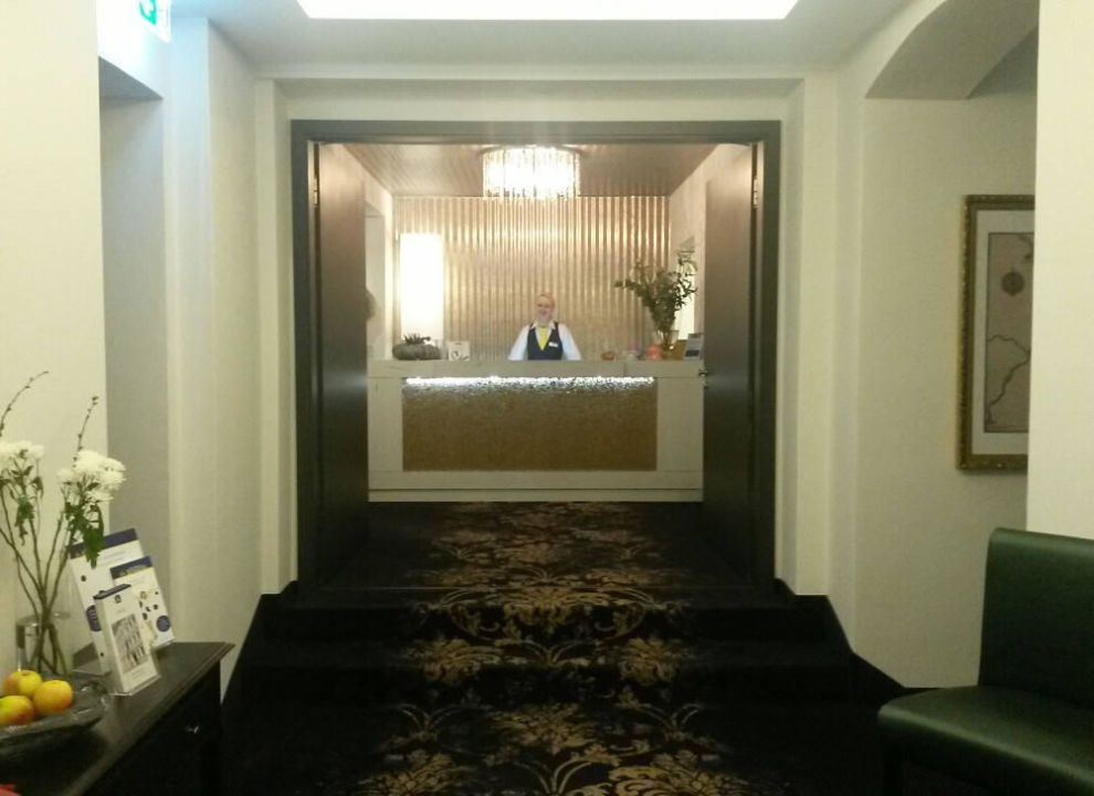 Willkommen An Der Rezeption Best Western Hotel Via Regia Gorlitz Holidaycheck Sachsen Deutschland