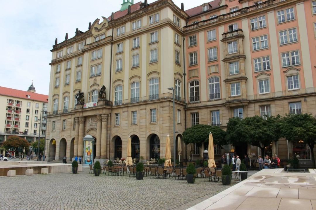 "Hotel Star Inn vom Altmarkt aus gesehen" Star G Hotel