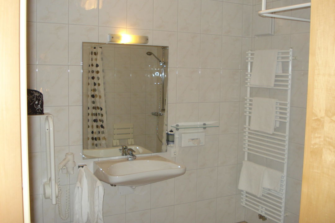 "Badezimmer" Hotel Restaurant Lampenhäusl (Fusch an der