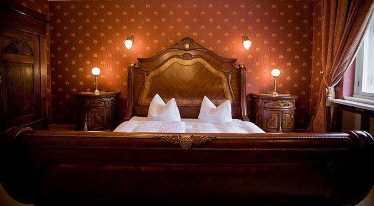 "Schlafzimmer im Schloss" Schlosshotel Wendorf (Kuhlen-Wendorf