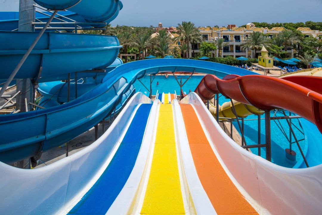 Mirage bay resort aquapark