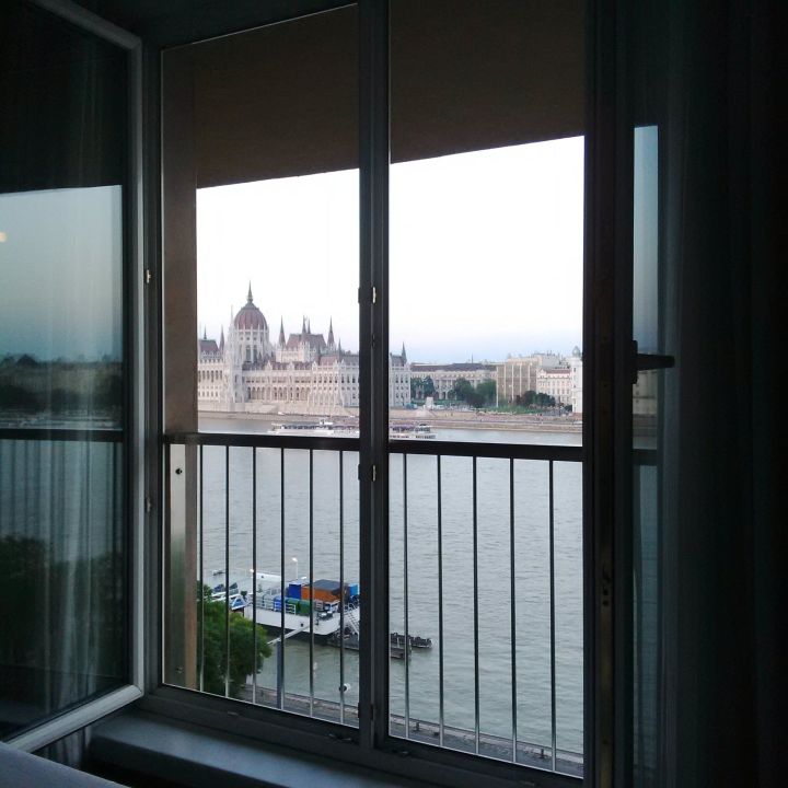 &quot;Blick aus unserem Fenster&quot; art�otel budapest (Budapest