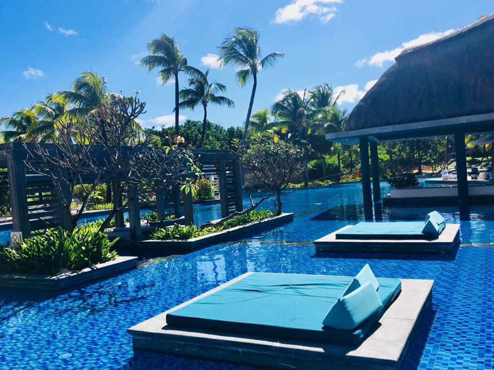 "Pool" Long Beach Mauritius (Belle Mare) • HolidayCheck (Mauritius