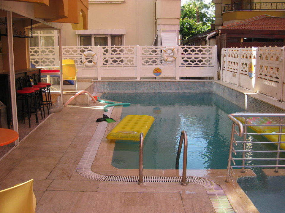 &quot;Braucht man nicht&quot; Hotel Kleopatra Bebek (Alanya