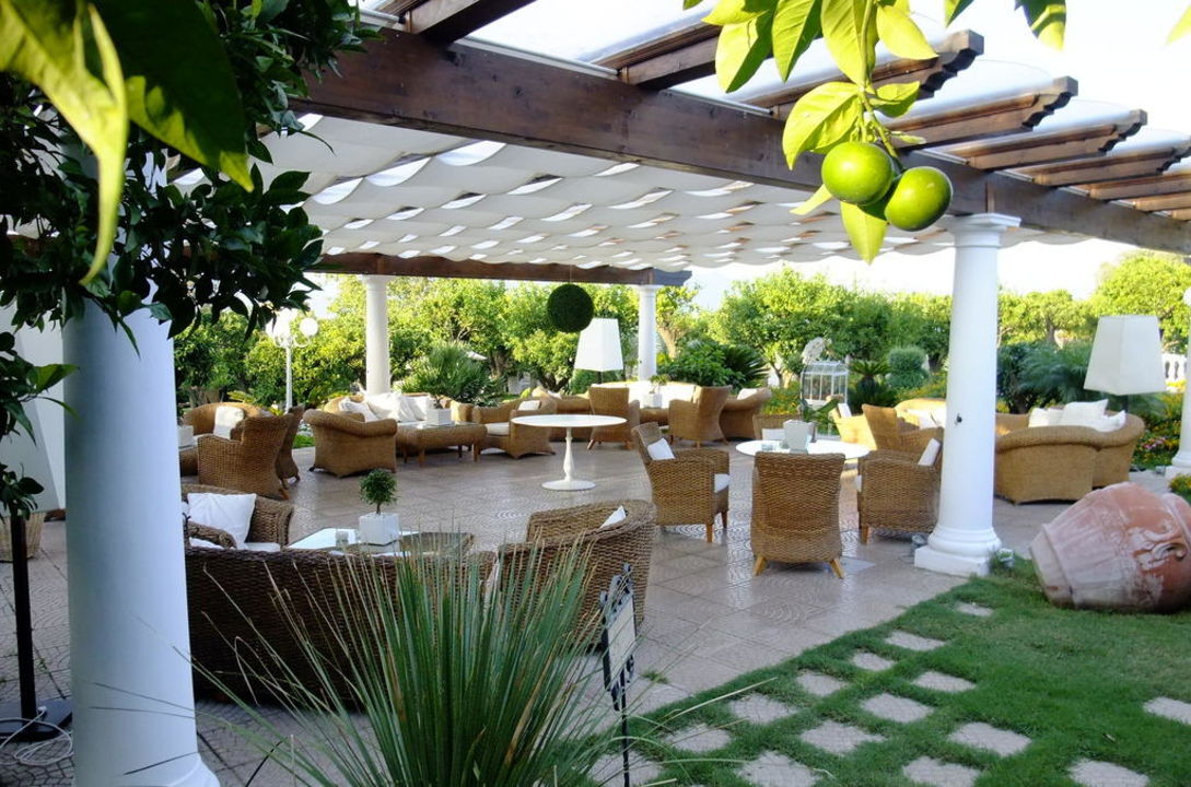 Sitzplatze Im Garten Grand Hotel La Medusa Castellammare Di