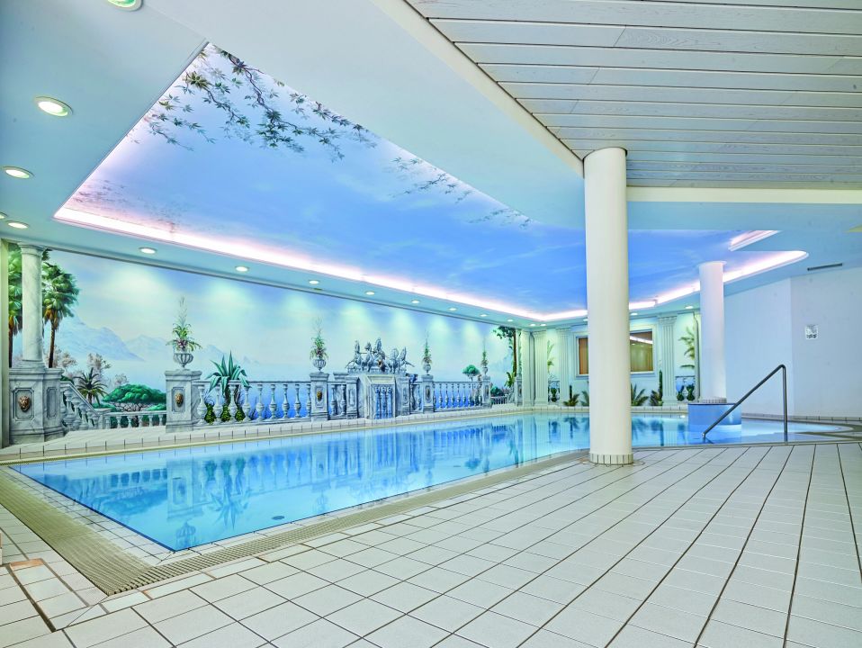 &quot;Pool&quot; Berghotel Jägerhof (Isny im Allgäu) • HolidayCheck