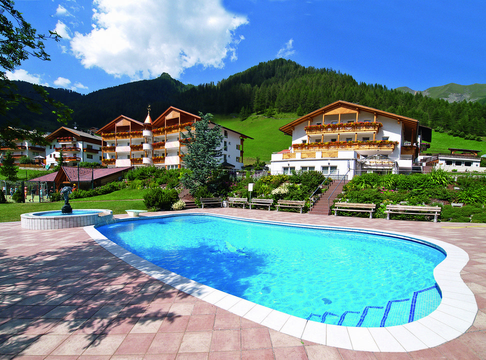 "Hotel und Pension im Sommer " Ferienhotel Rinsbacherhof (Lappach