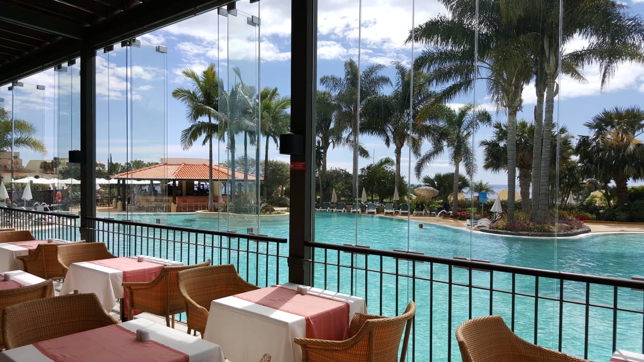 Blick Wintergarten zum Pool Hotel Porto Mare - PortoBay