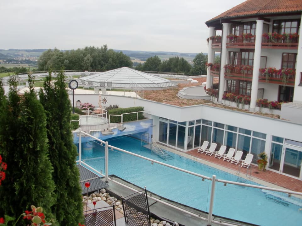 Blick auf dem Pool Hotel Fürstenhof Bad Griesbach