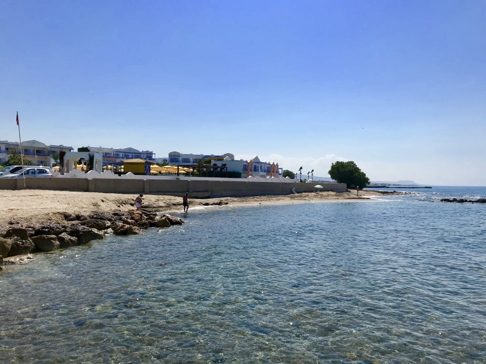 Strand Hotel Serita Beach