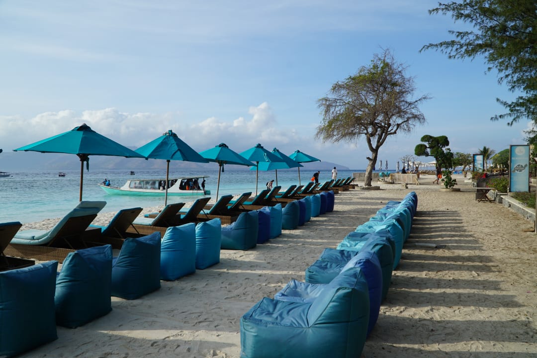 Strand Hotel Vila Ombak